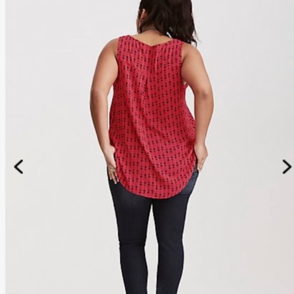 Torrid Arrow Patterned Top - Picture 2 of 6